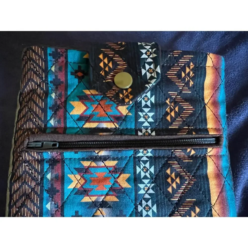 NWOT Handmade Quilted Kindle 11th Gen Case, Front Zipper Pocket